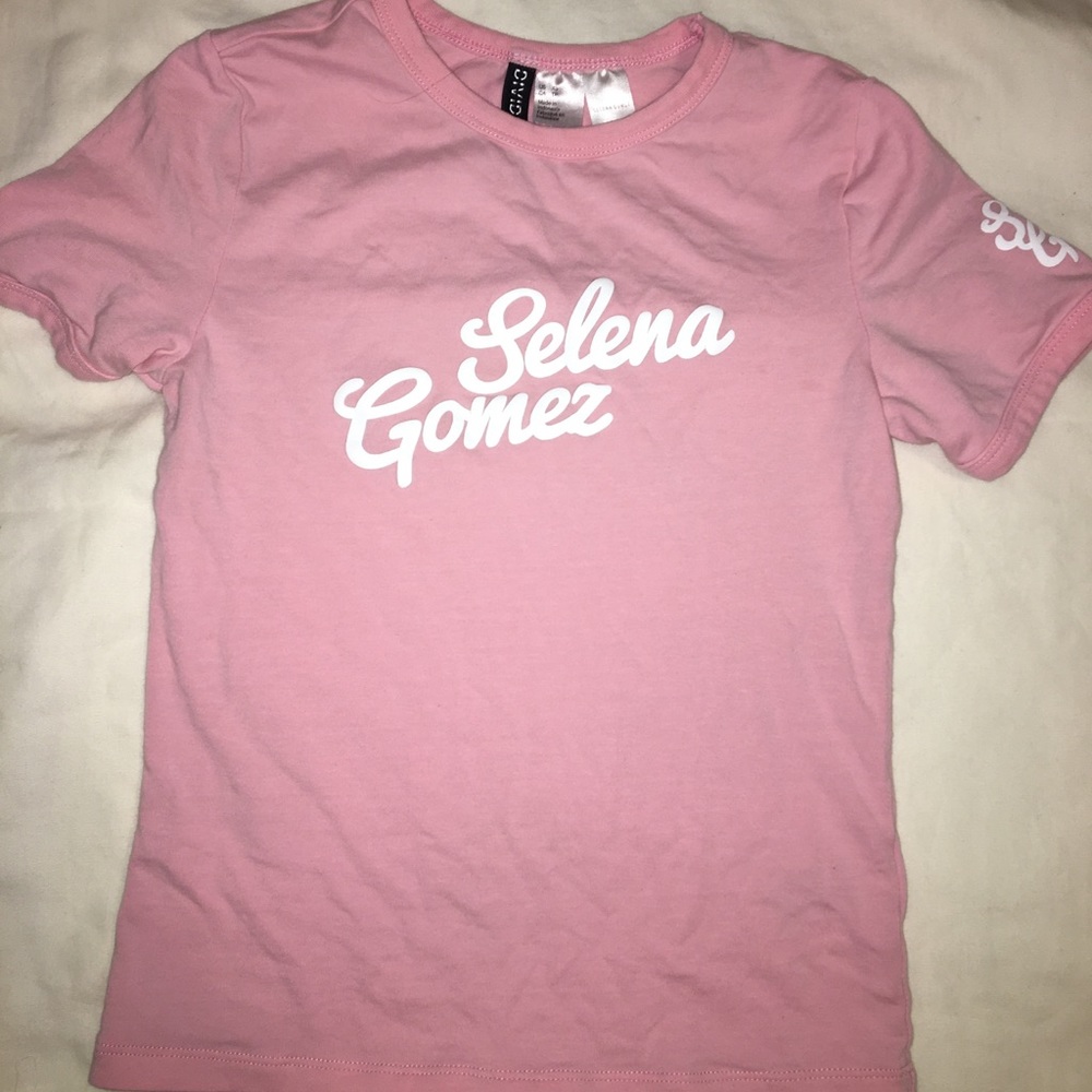 Selena Gomez tshirt